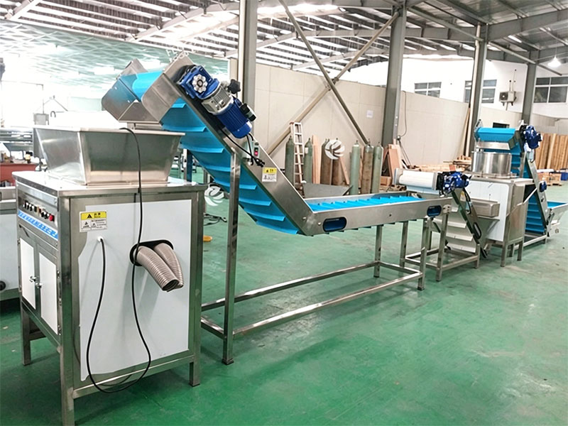 Garlic packing area