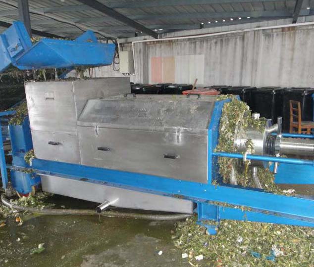 Kitchen waste dewatering