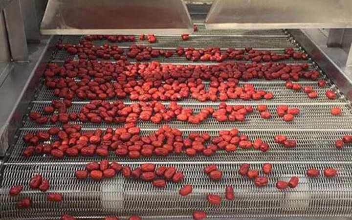 Air dryer machine for dates