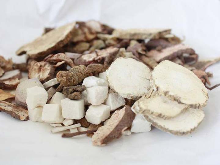 dry herbal for grinding