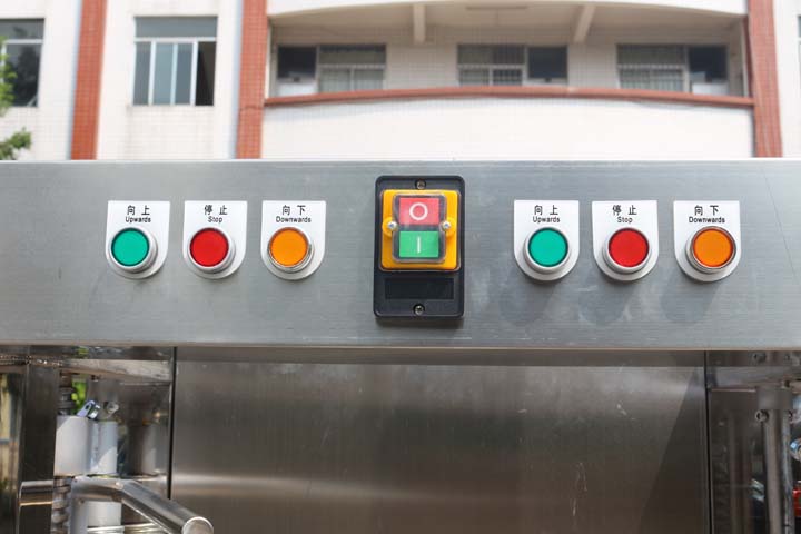 electronic controller of the pumpkin peeler