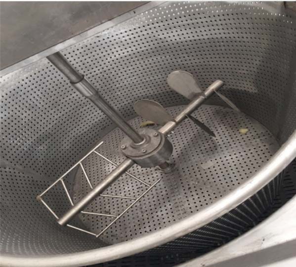 inner frying pot of the batch fryer